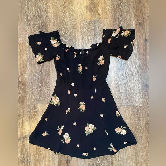 Reformation Rose Print Mini Dress in Black Sz 4 - Picture 2 of 7